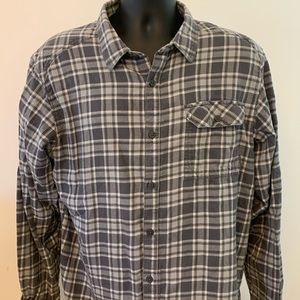 Columbia Omni Wick Large gray plaid shirt